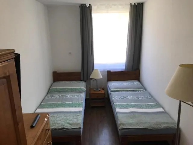 Xenia Apartmanok Hajdúszoboszló 0*,
